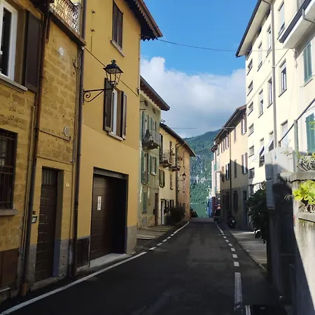 Happy Family - Al Apartment